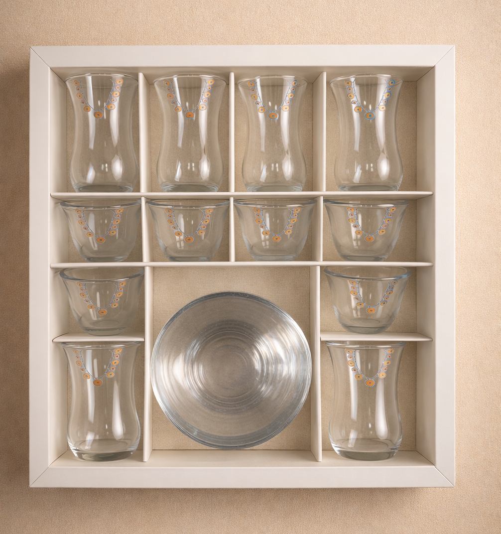 طقم الضيافة بنقشة الذهبية Gold Pattern