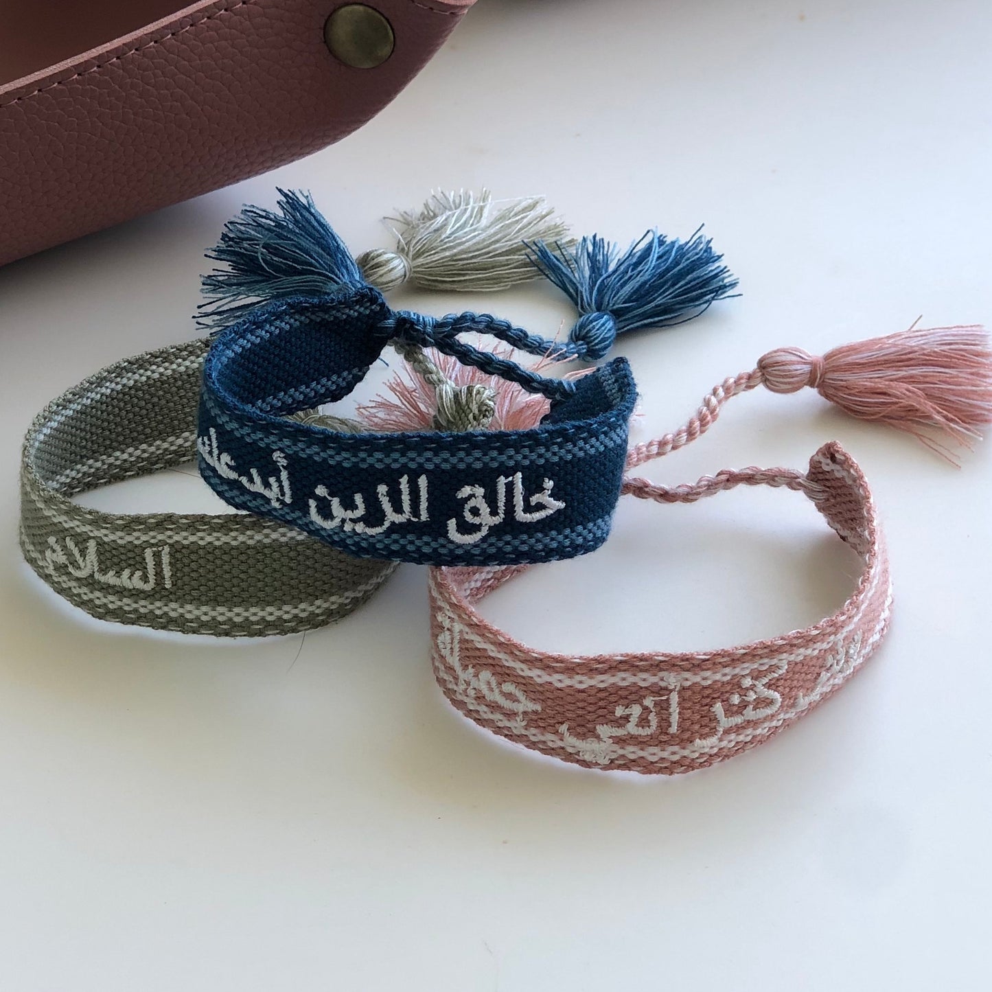 Colorful bracelet اساور حياكة