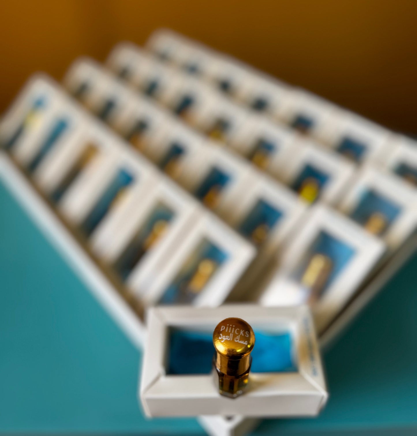 توزيعات مسك و عود (٢٨ او ١٨ حبة )