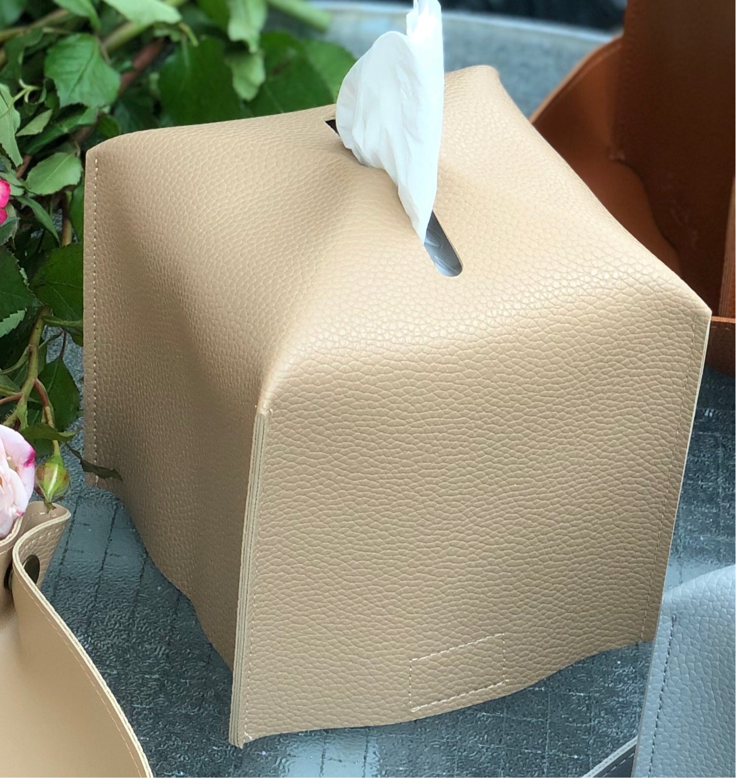 Leather Tissue coverغطاء جلدي للمناديل - مربع -